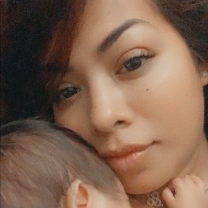 Meet your Posher, Alma